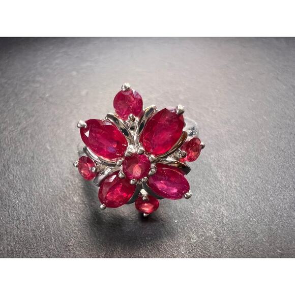 Vintage ruby flower cluster sterling silver ring size 7 - Picture 4 of 16